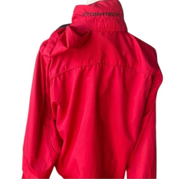 Men’s StormTech Red Yacht Club Zip Away Hood Windbreaker Rain Jacket as XL - Picture 4 of 10